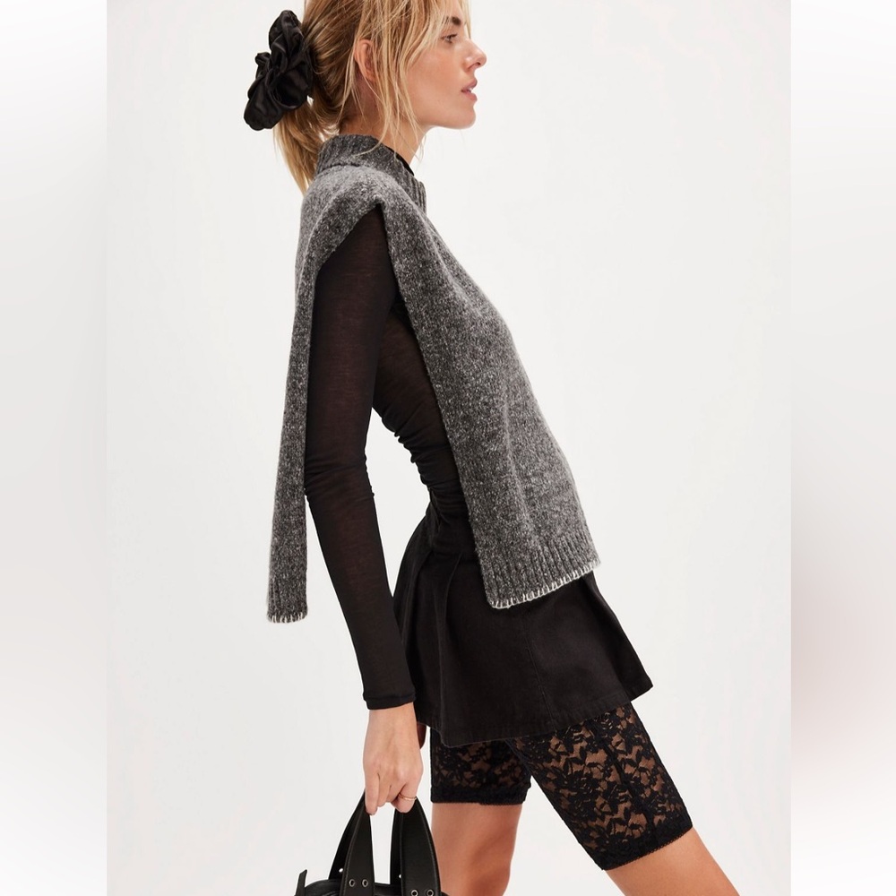 🇺🇸Firm Price🇺🇸 Free people Alma Cable Poncho